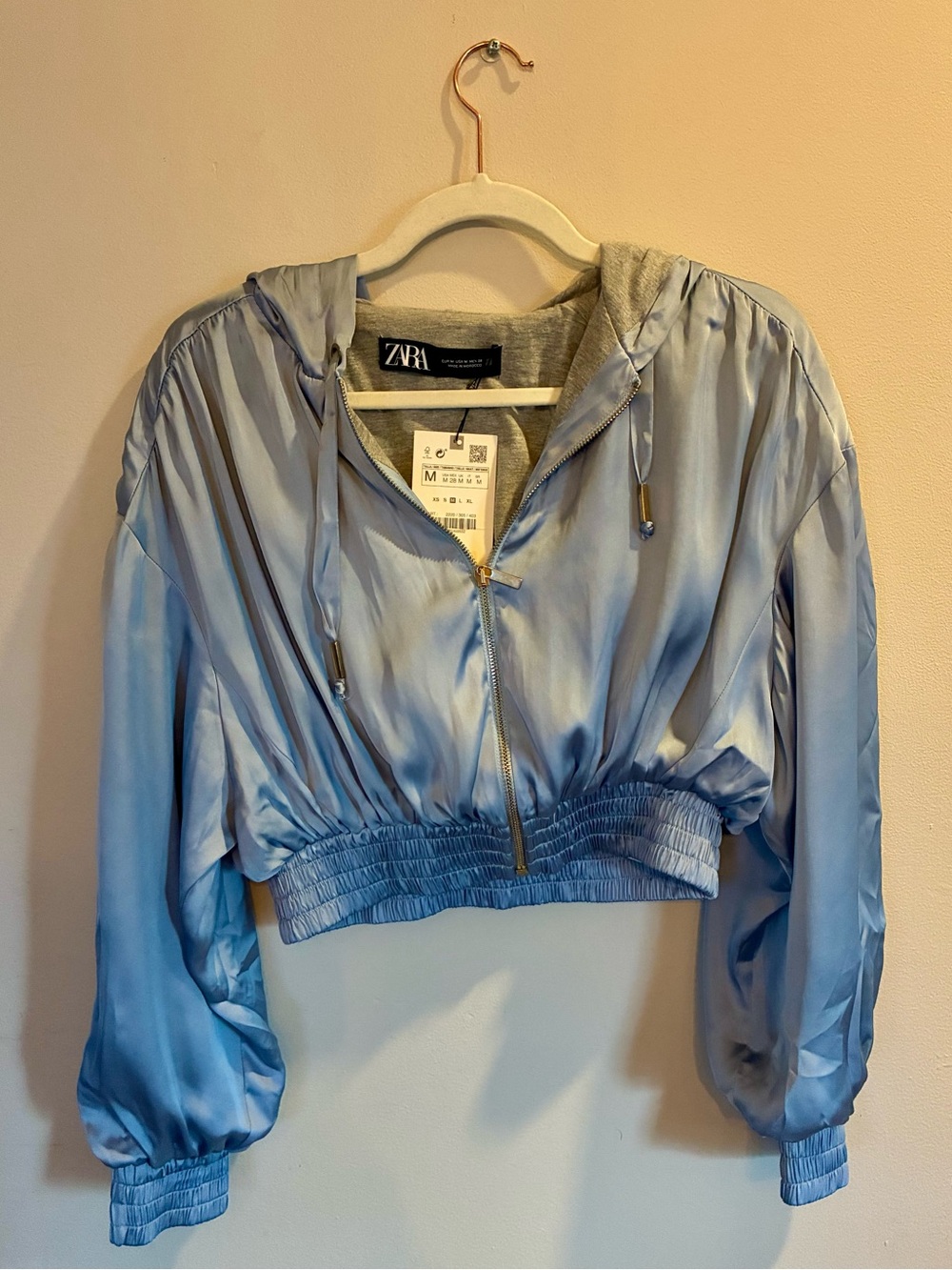 Cropped Satin Effect Bomber Jacket
Sky blue